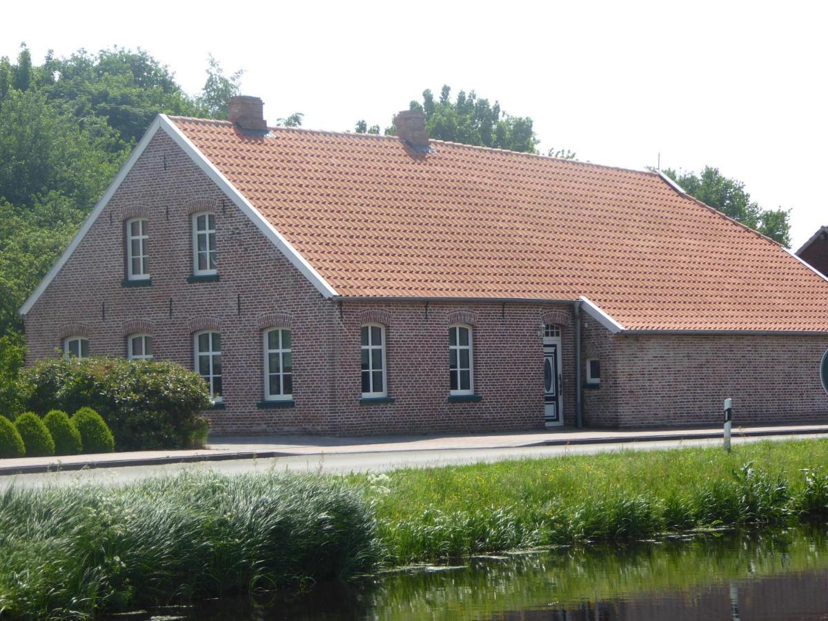 Ferienwohnung Elise Im Gulfhof Am Kanal Grossefehn Zewnętrze zdjęcie